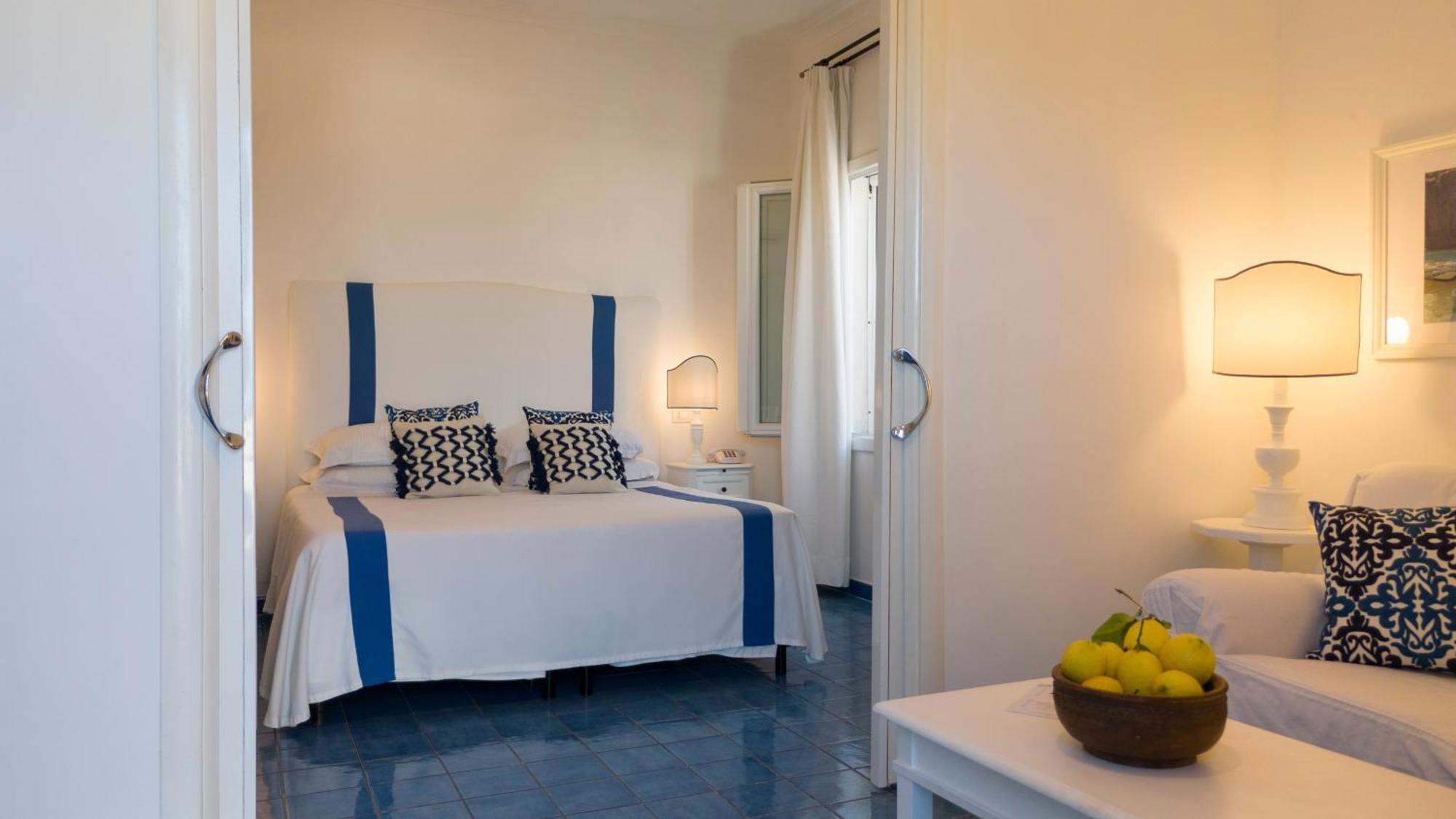 Hotel Chiaia Di Luna Ponza Bagian luar foto