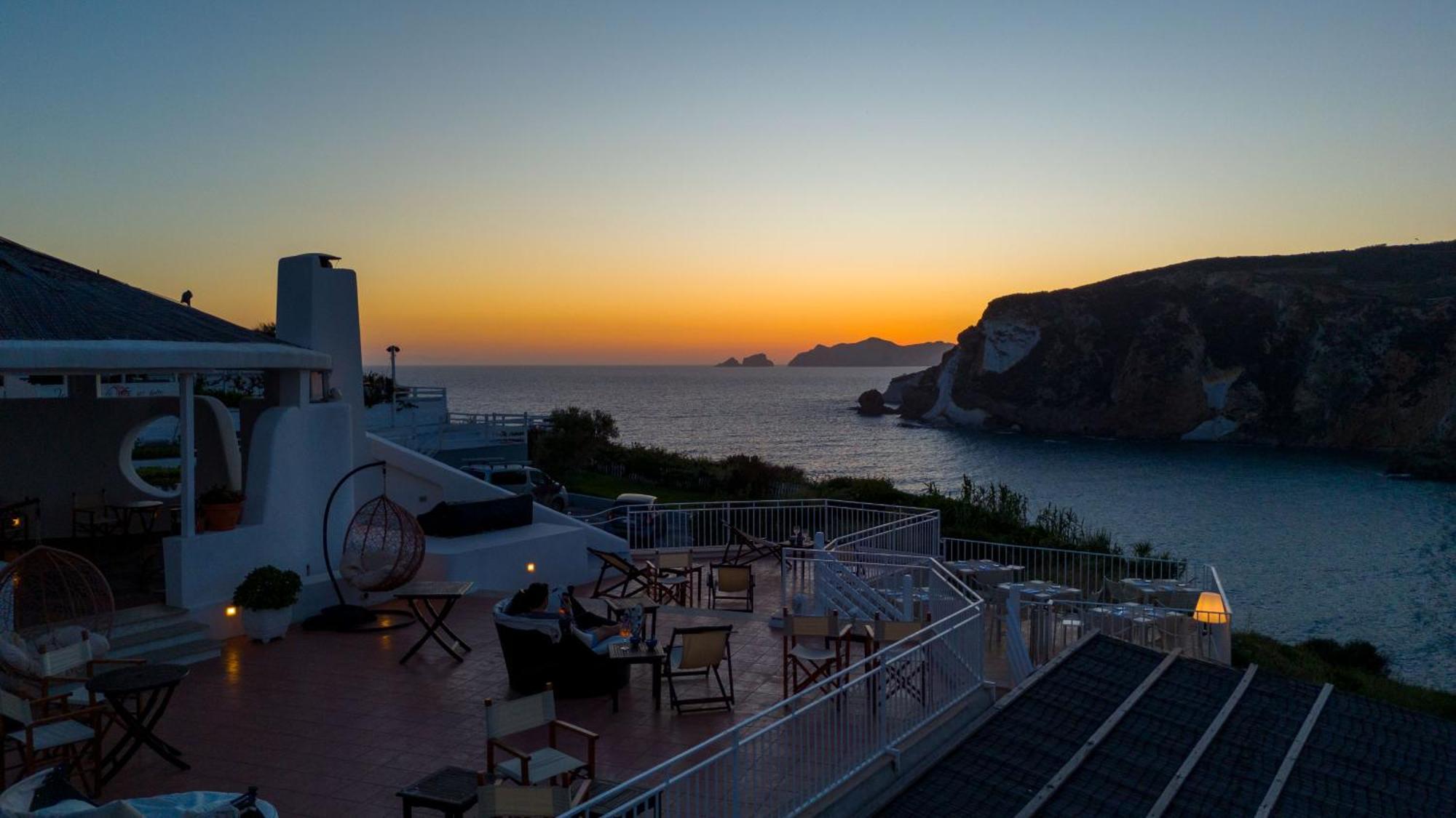 Hotel Chiaia Di Luna Ponza Bagian luar foto