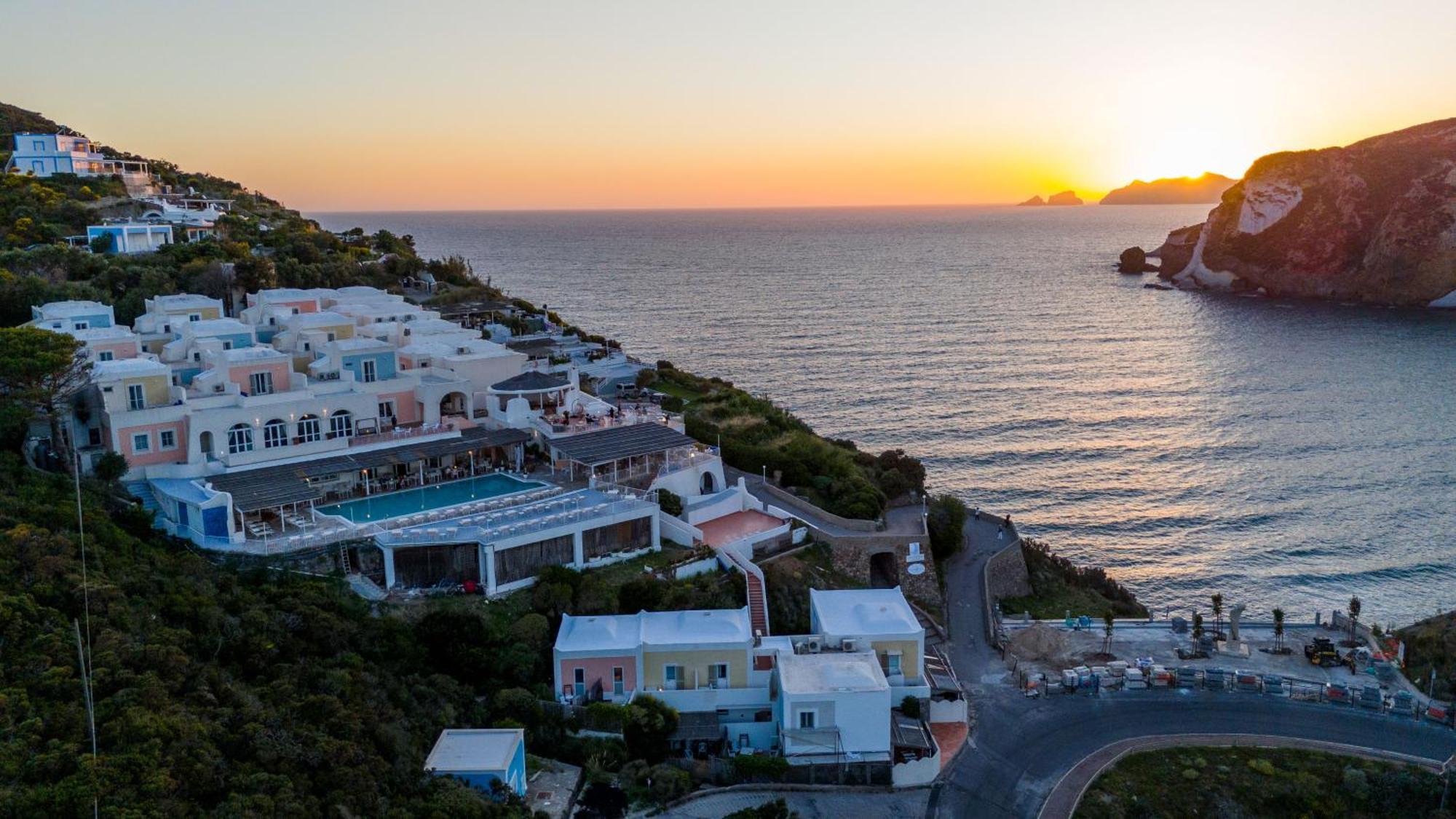 Hotel Chiaia Di Luna Ponza Bagian luar foto