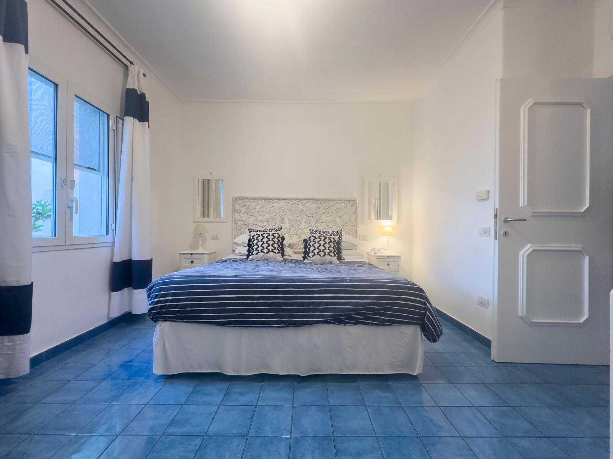 Hotel Chiaia Di Luna Ponza Bagian luar foto