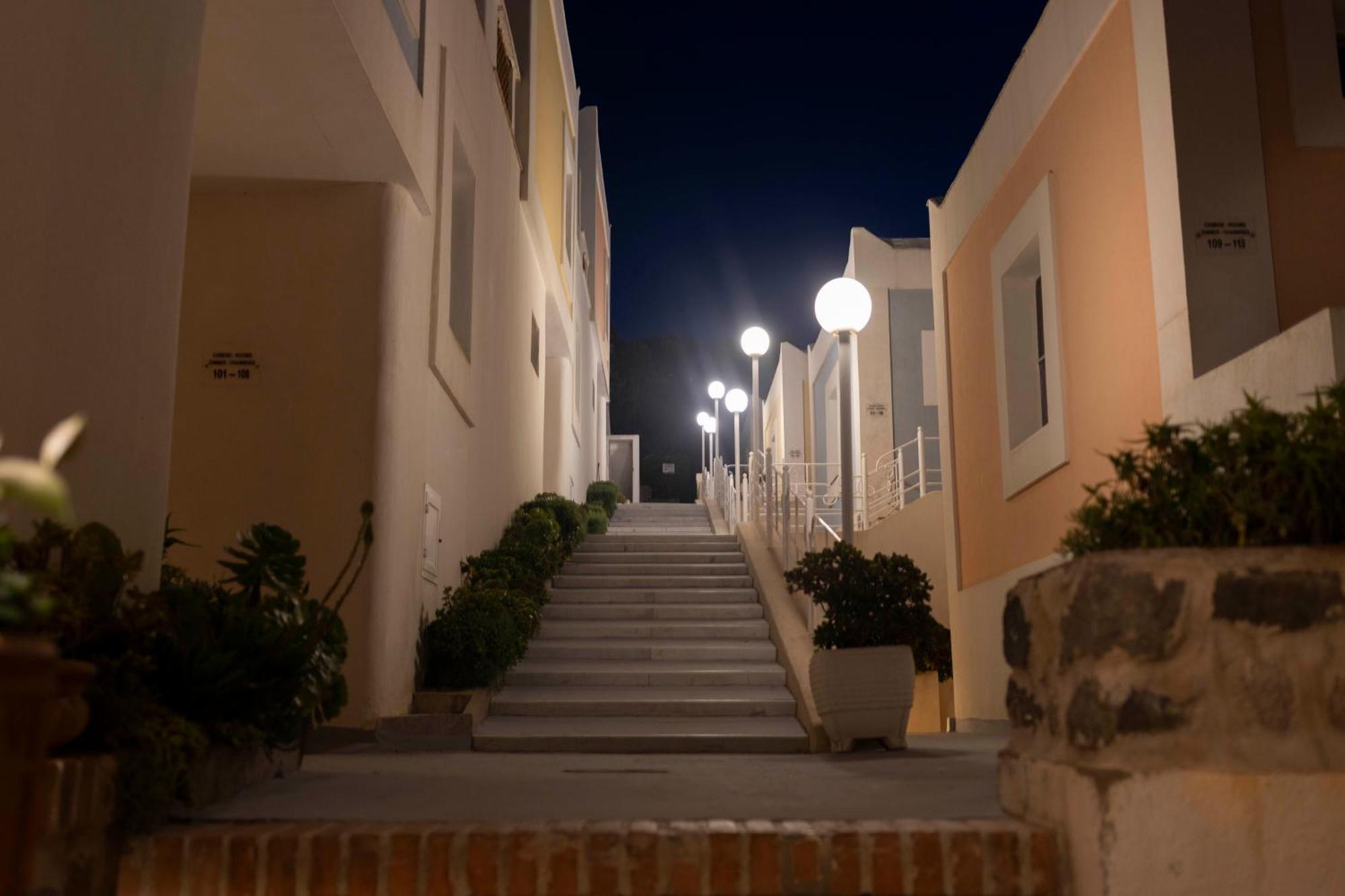 Hotel Chiaia Di Luna Ponza Bagian luar foto