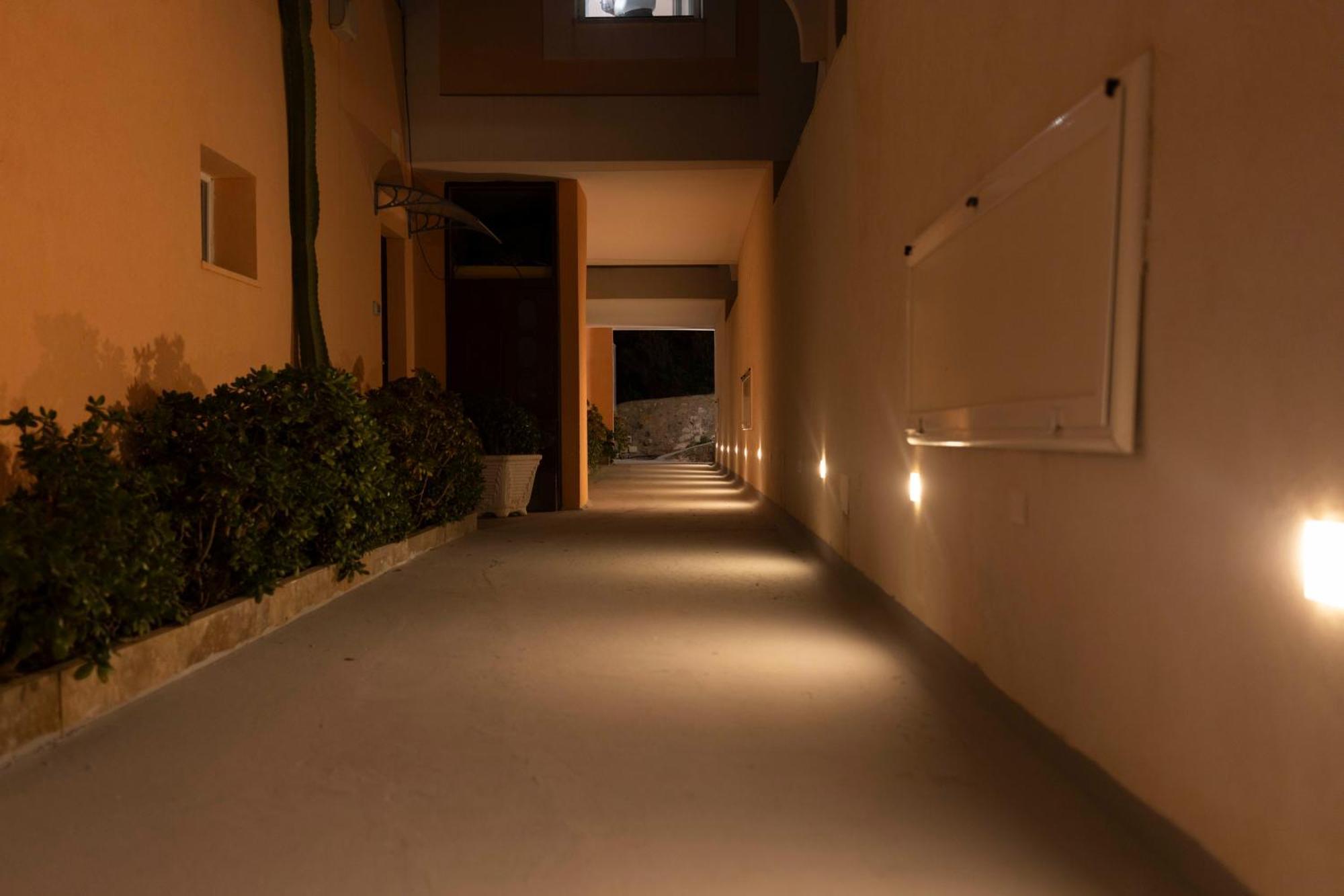 Hotel Chiaia Di Luna Ponza Bagian luar foto