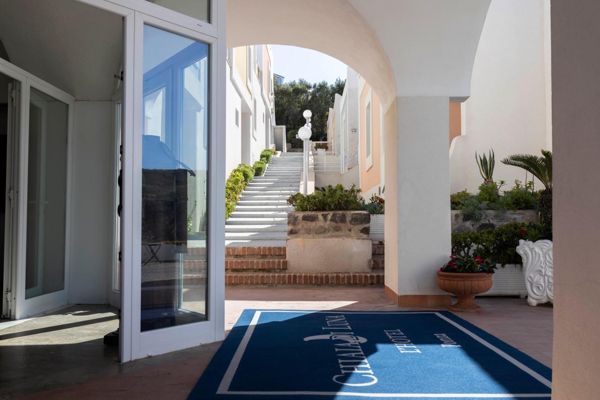 Hotel Chiaia Di Luna Ponza Bagian luar foto