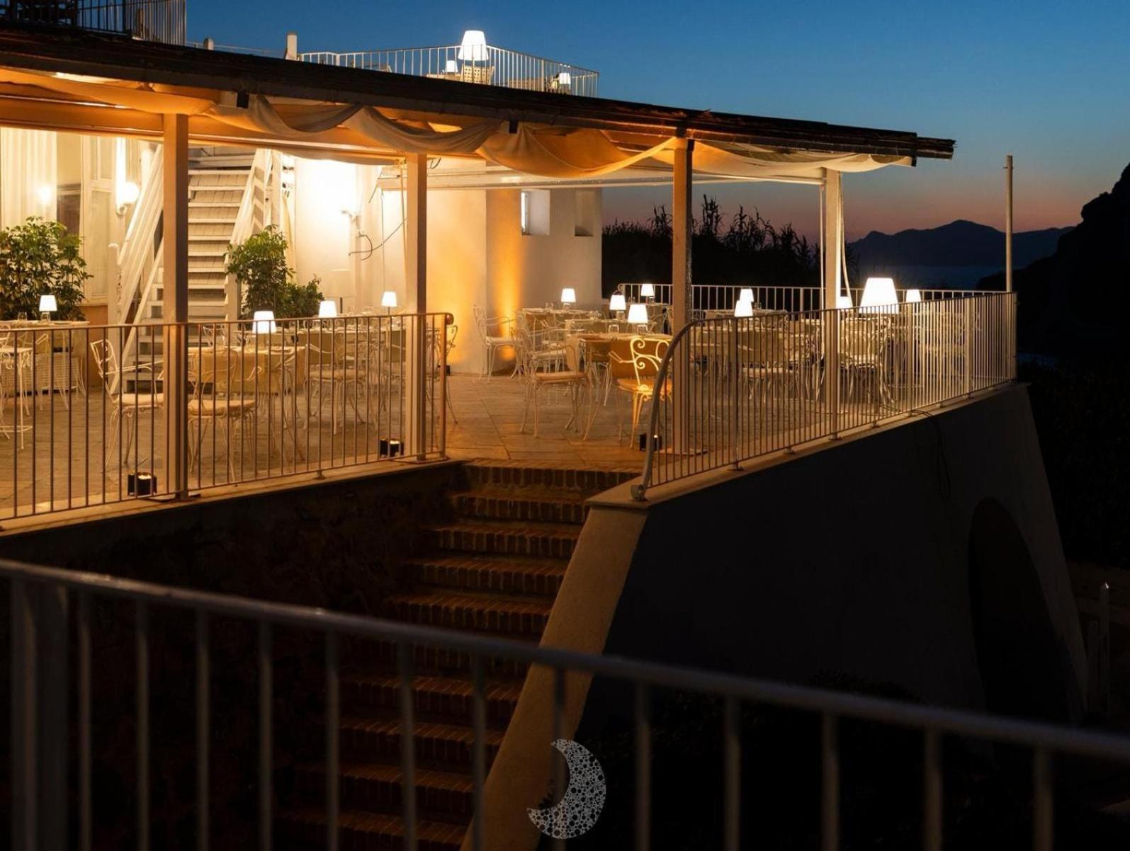 Hotel Chiaia Di Luna Ponza Bagian luar foto