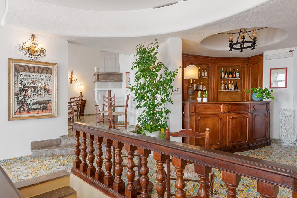 Hotel Chiaia Di Luna Ponza Bagian luar foto